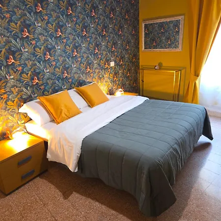 In - Caracalla Boutique